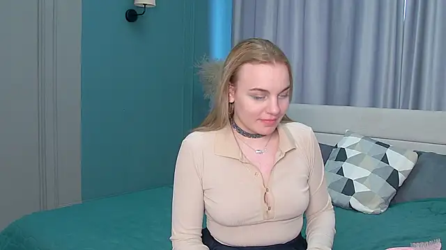 Glow Margo online show from 03/08/26, 02:04