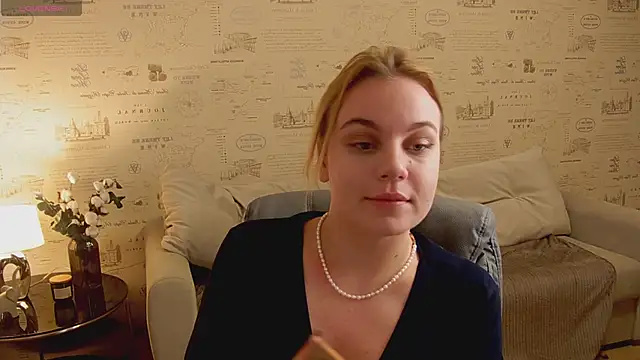 Glow Margo online show from 05/10/26, 01:09