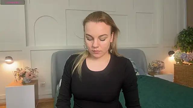 Glow Margo online show from 03/21/26, 01:07