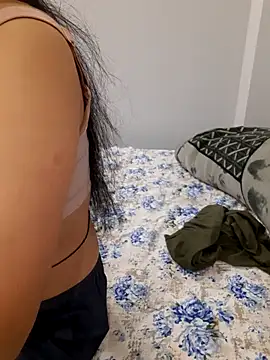 NeetuKumri online show from 04/07/26, 05:26