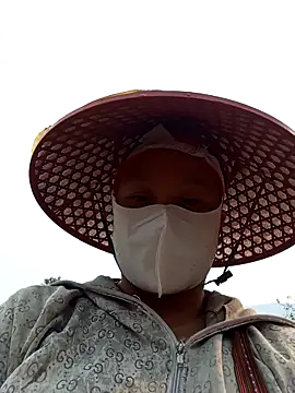 Heylen hooo online show from 03/29/26, 01:40