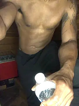 EricSwainn901 online show from 05/21/26, 08:44