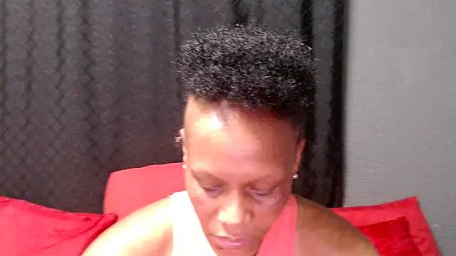 MistressShirleyXXX81 online show from 03/13/26, 09:31