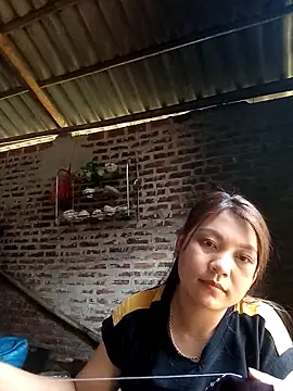 Snapshot of Linhna20 chatting on 03/02/26, 07:37 Linhna20 online show from 03/02/26, 07:37