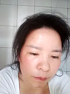 Ivy Trix2 online show from 03/23/26, 02:00