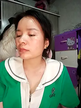 Ivy Trix2 online show from 04/05/26, 03:19