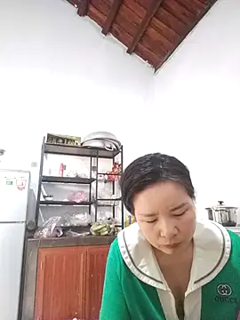 Ivy Trix2 online show from 03/30/26, 01:51