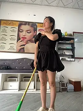 Ivy Trix2 online show from 04/04/26, 03:02