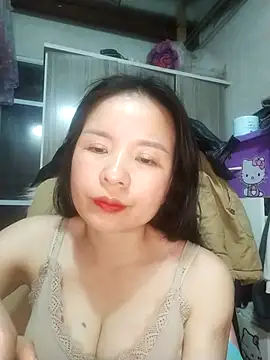 Snapshot of Ivy_Trix2 chatting on 02/25/26, 02:50 Ivy Trix2 online show from 02/25/26, 02:50