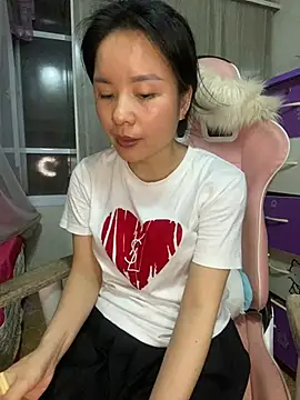 Ivy Trix2 online show from 04/10/26, 02:13