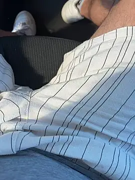 Snapshot of portostrip chatting on 04/08/26, 01:56 portostrip online show from 04/08/26, 01:56