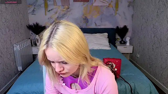 Snapshot of Tessa_Ashe chatting on 04/05/26, 09:16 Tessa Ashe online show from 04/05/26, 09:16