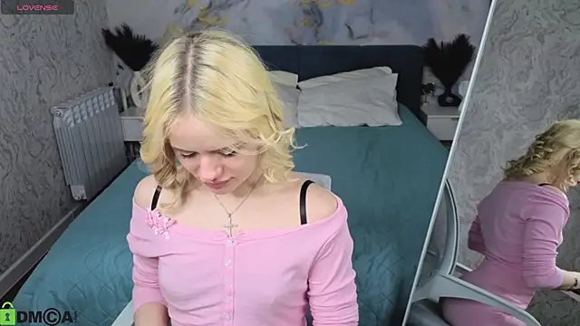 Snapshot of Tessa_Ashe chatting on 04/12/26, 09:12 Tessa Ashe online show from 04/12/26, 09:12