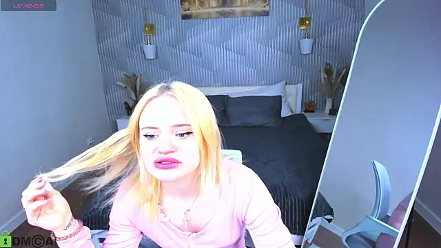 Snapshot of Tessa_Ashe chatting on 04/01/26, 09:43 Tessa Ashe online show from 04/01/26, 09:43