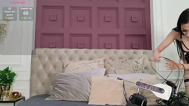 ErinEvans online show from 05/17/26, 05:29