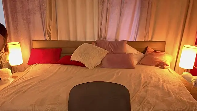 EmilyBlazee online show from 04/10/26, 02:13