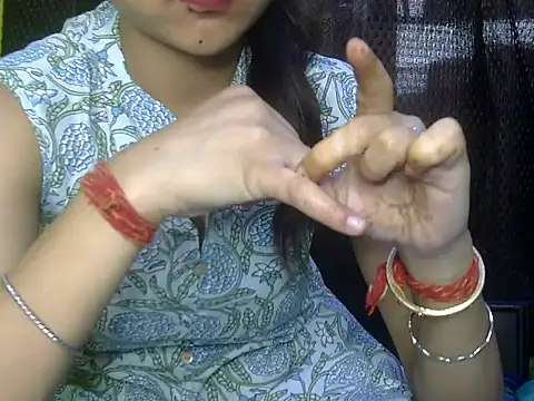 Aani 0 online show from 03/30/26, 04:47