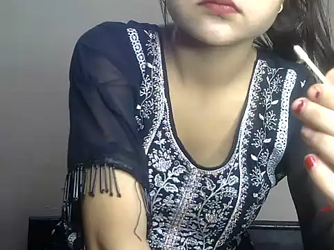 Aani 0 online show from 04/10/26, 05:14