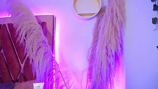 Evelyn Thomas online show from 03/01/26, 07:58