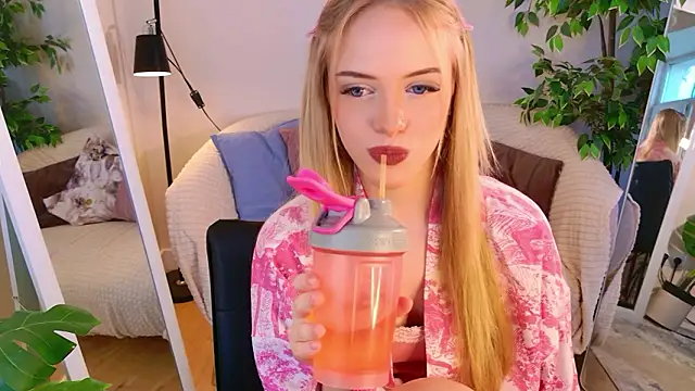 Dear Tessa online show from 03/14/26, 01:39