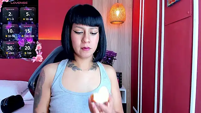 Valkiria wine online show from 03/28/26, 01:34