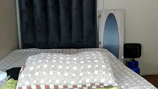 LexyDiana online show from 04/19/26, 06:14