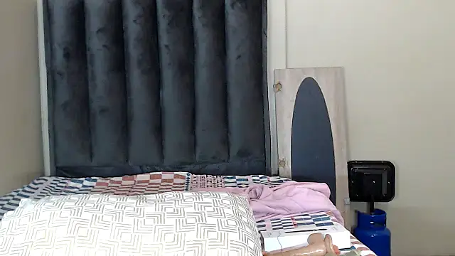 LexyDiana online show from 04/12/26, 06:16