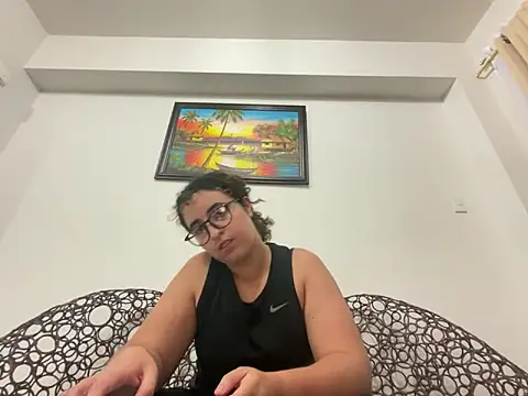 yassiestar online show from 04/23/26, 05:47