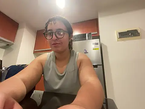 yassiestar online show from 03/25/26, 05:12