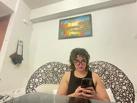 yassiestar online show from 02/25/26, 06:52