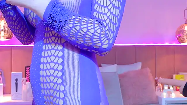 AnnieAddam online show from 03/18/26, 11:16