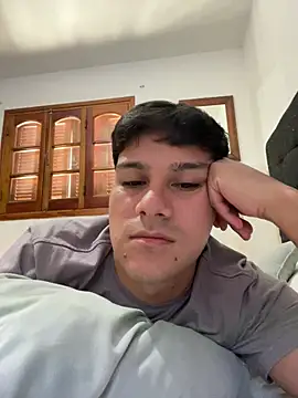 Snapshot of RuinedQuark chatting on 03/02/26, 04:58 RuinedQuark online show from 03/02/26, 04:58