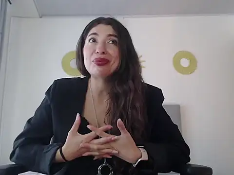 Julietaamado online show from 03/25/26, 01:32