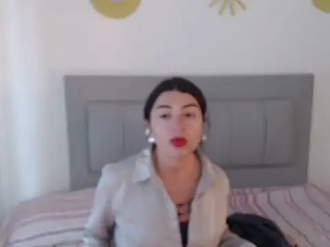 Julietaamado online show from 04/17/26, 04:10