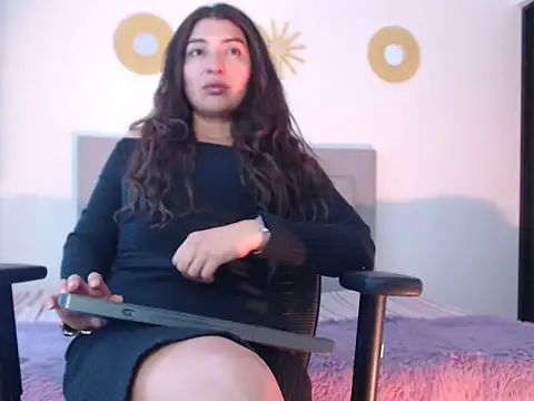 Julietaamado online show from 04/07/26, 03:14