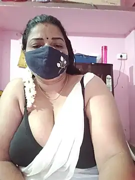 Snapshot of tamil_lathikaaa chatting on 05/18/26, 08:13 tamil lathikaaa online show from 05/18/26, 08:13