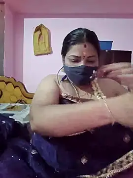 Snapshot of tamil_lathikaaa chatting on 05/28/26, 06:47 tamil lathikaaa online show from 05/28/26, 06:47