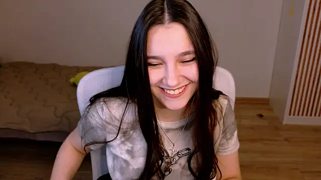 Ari Grend online show from 04/08/26, 07:37