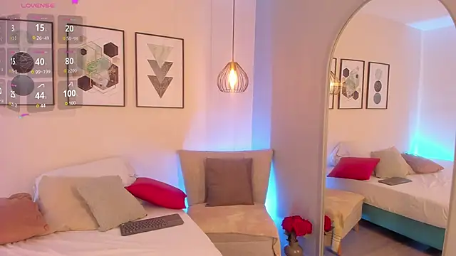 ariavelvet  online show from 03/24/26, 02:11