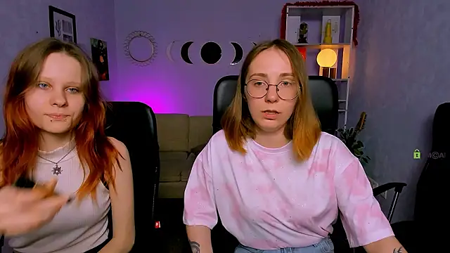 cassandra nik online show from 03/24/26, 09:48