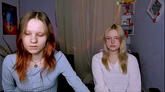 cassandra nik online show from 03/29/26, 09:22