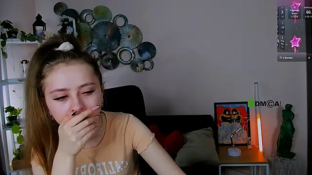 cassandra nik online show from 04/08/26, 07:21