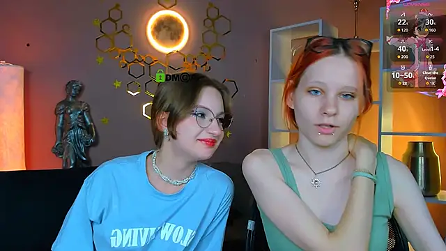 Snapshot of cassandra_nik chatting on 06/19/26, 12:22 cassandra nik online show from 06/19/26, 12:22