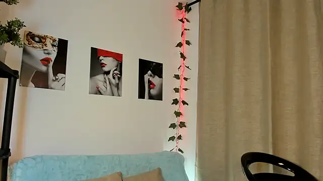 Rebeca Marchetti online show from 04/27/26, 08:40