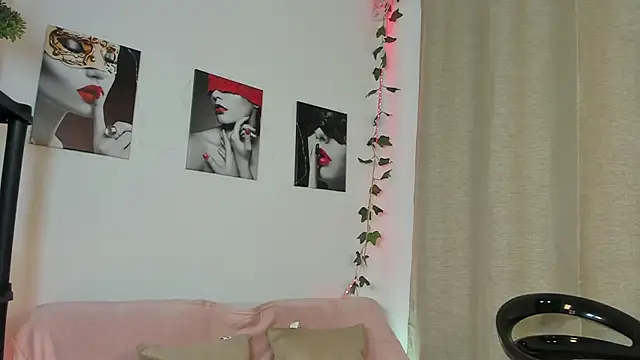 Rebeca Marchetti online show from 03/24/26, 08:09