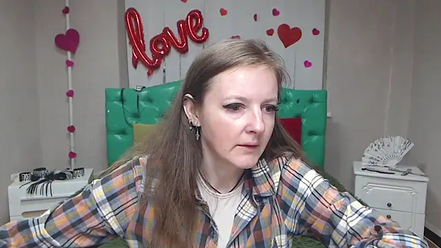 MeganPirs online show from 05/08/26, 05:17