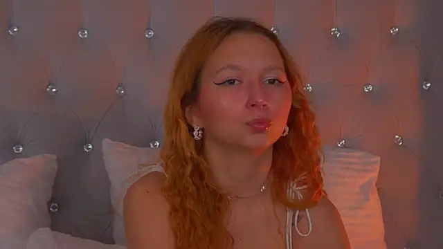 Snapshot of JassyCollins chatting on 05/02/26, 06:02 JassyCollins online show from 05/02/26, 06:02