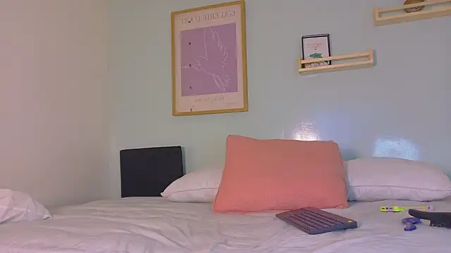 KylieAngel   online show from 03/25/26, 12:37