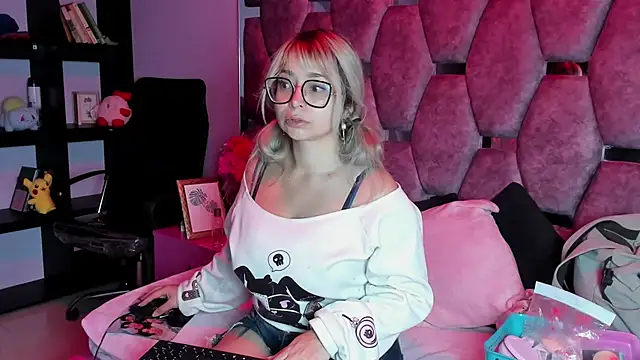 Maky Coss online show from 03/07/26, 01:05