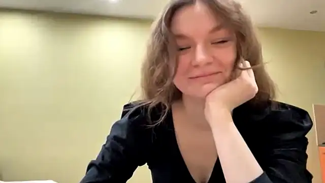 AliveCute online show from 03/02/26, 06:15